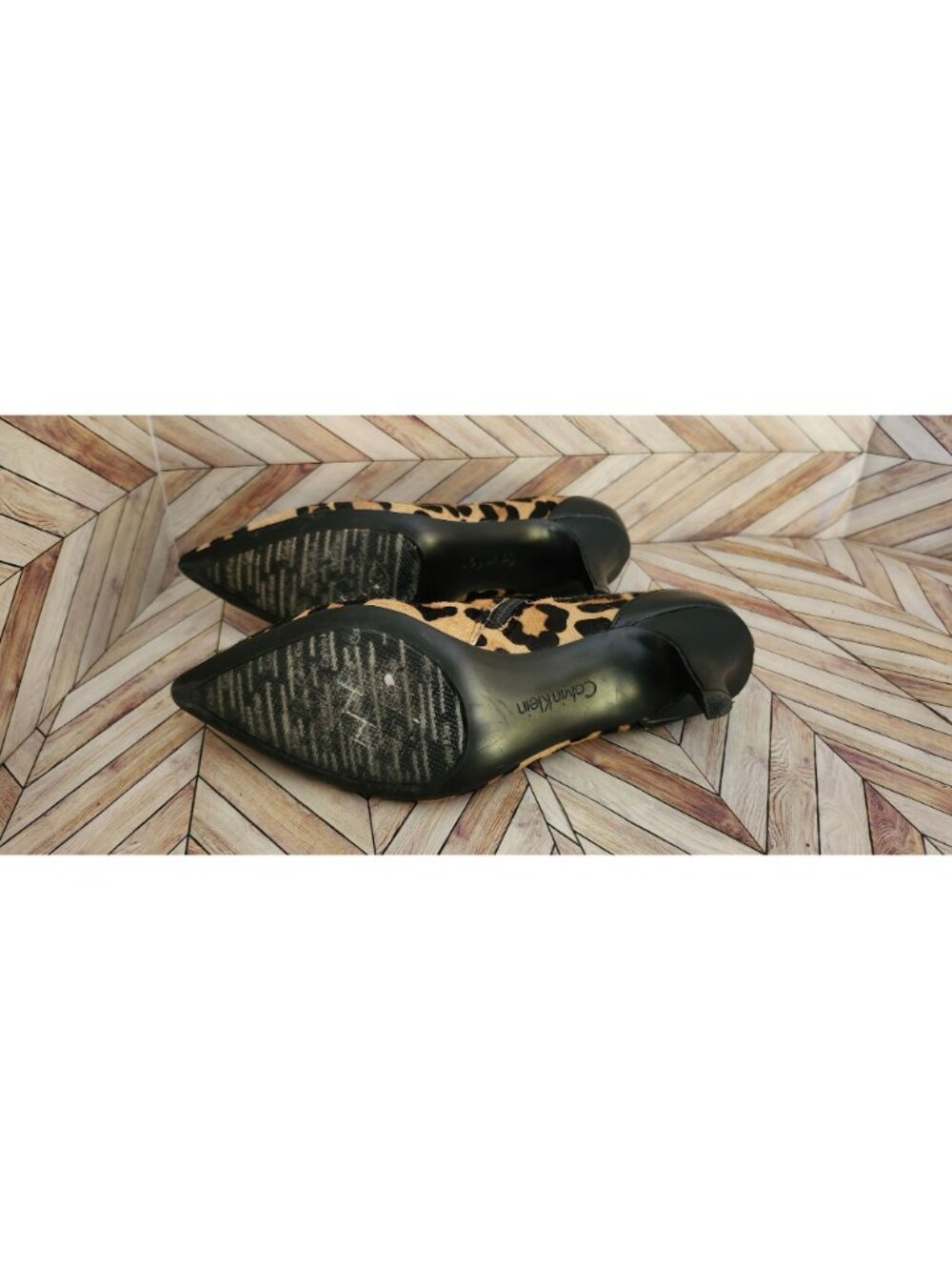 Women Calvin Klein Nevah Leopard Calf Hair Side Zip Bootie Shoe Heel Size 9 - Picture 6 of 6
